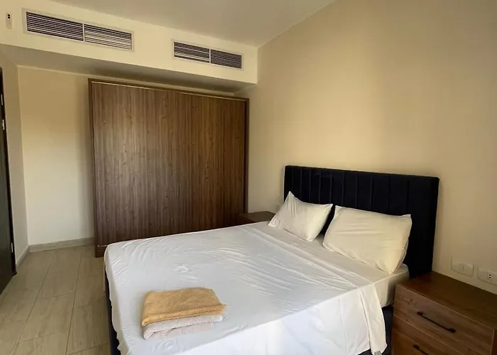 Apartment Cozy 1Bdr Apt, Aldau Heights 3314 *