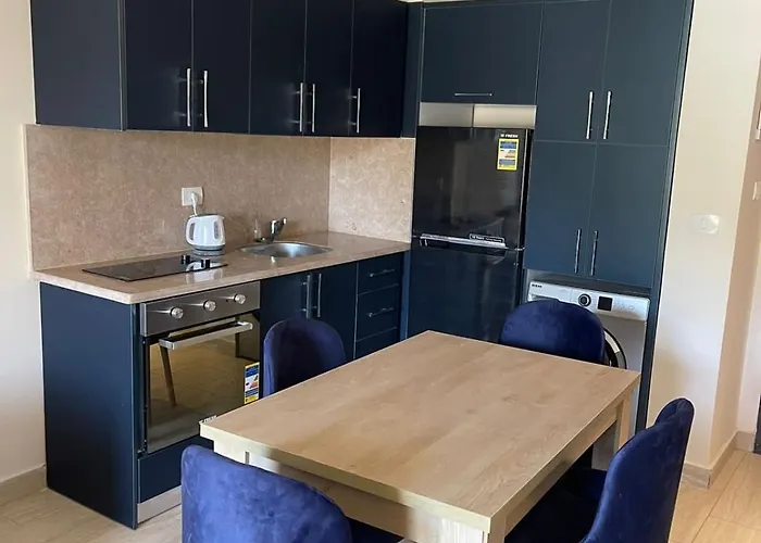 Apartment Cozy 1Bdr Apt, Aldau Heights 3314 *